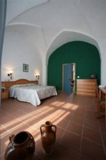Borgo Cardigliano Guest House Specchia Exterior photo